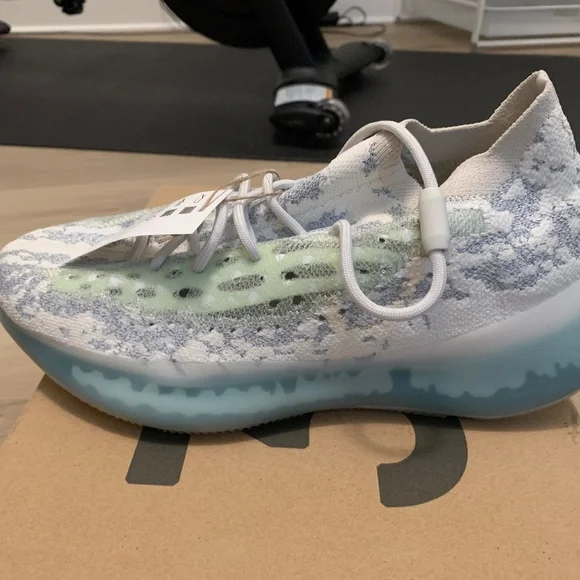 👽Yeezy Boost 380 Alien Blue Sneakers